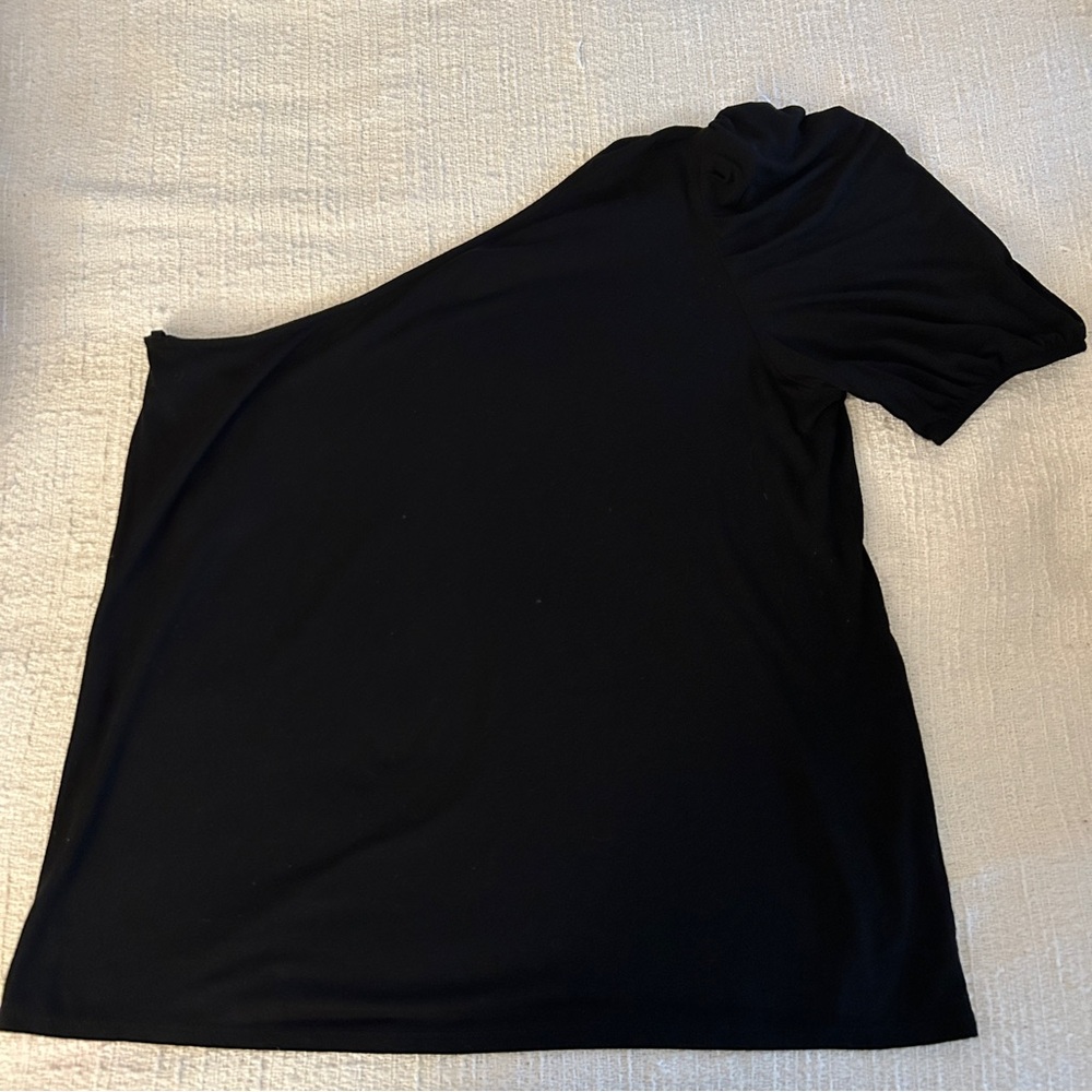 Gibson Look One Shoulder Short Sleeve Simple Classic Black Top (Size XL)